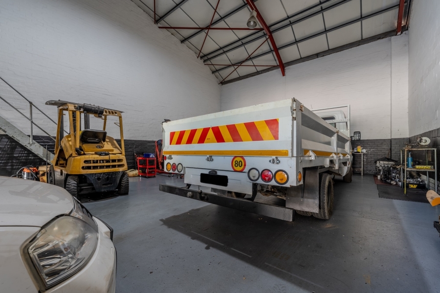 Commercial Property for Sale in Dal Josafat Western Cape